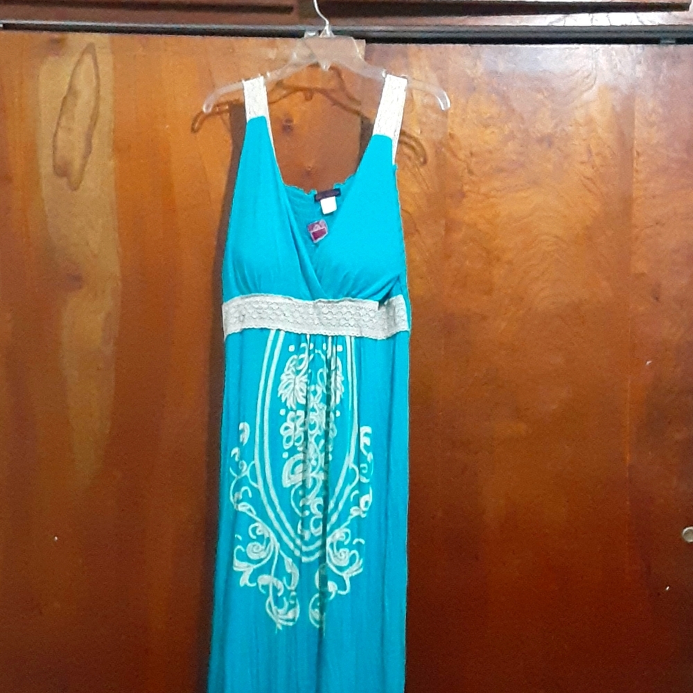 Long turquoise maxi dress